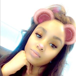 Meet your Posher, Jamila